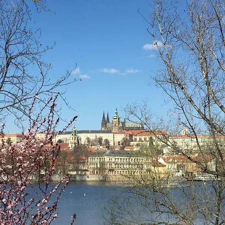 The Dancing House Residence, Two Bedroom With Balcony Near River! *