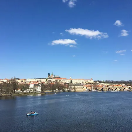The Dancing House Residence, Two Bedroom With Balcony Near River! Apartment