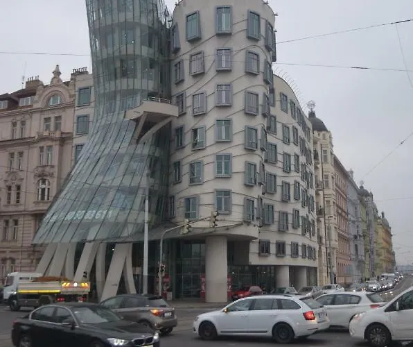 Apartment The Dancing House Residence, Two Bedroom With Balcony Near River!
